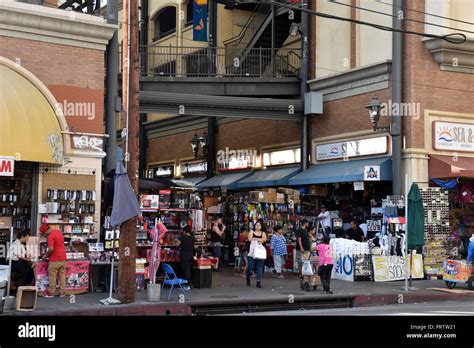 los angeles the alley shopping.